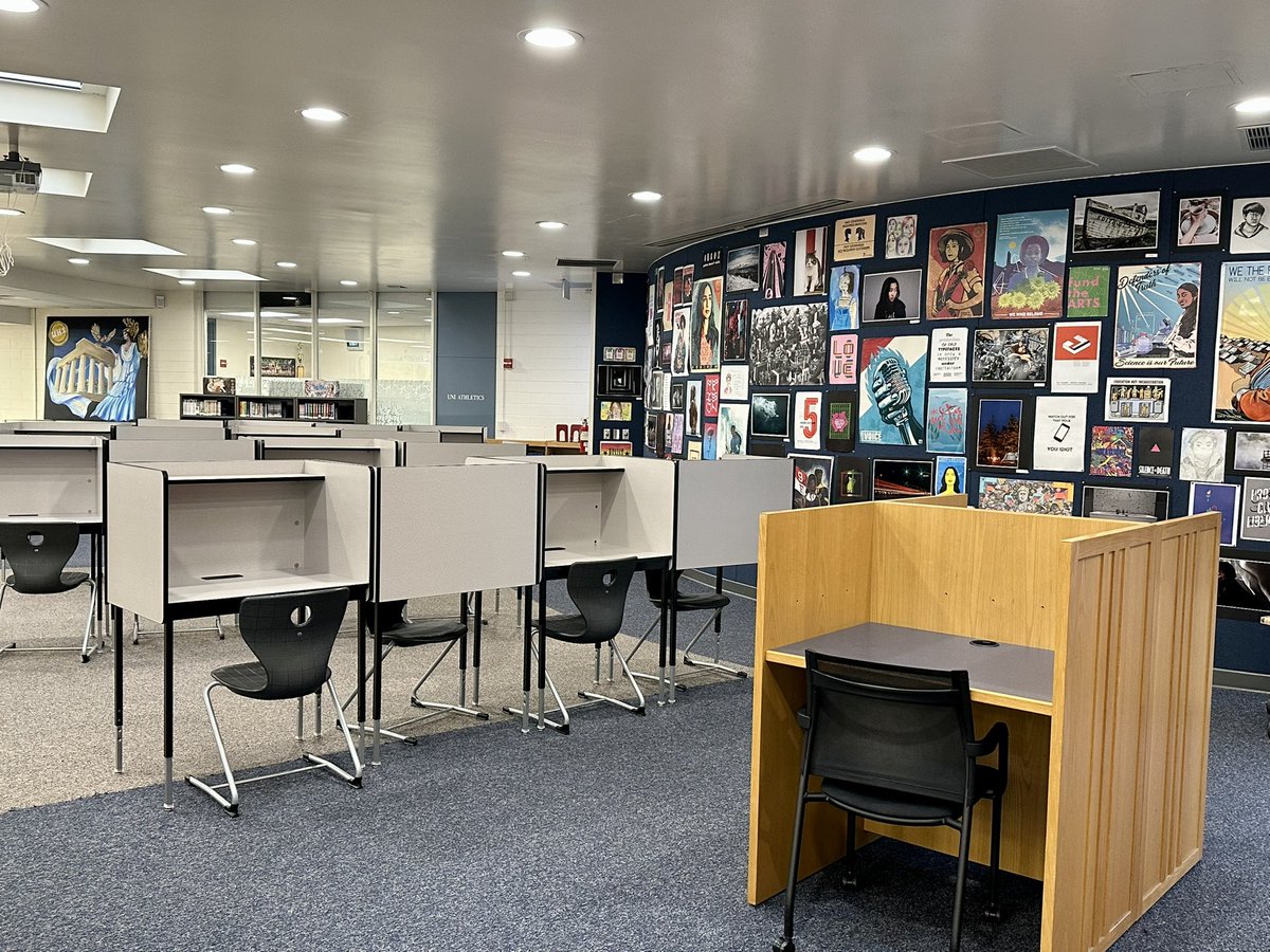 Out WASCing at UHS in Irvine and OBSESSED with the warmth and inclusivity of this library.