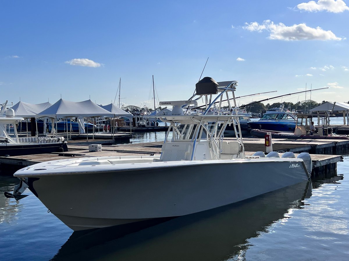 Another brand new listing will be on display in Palm Beach! This 2022 SeaHunter 39 has quad Mercury 450R engines, a marlin tower, and a Seakeeper. See it between ramps 10 and 11 at the show!
hubs.ly/Q01HG_Yd0
#seahunter #seahunterboats #centerconsole