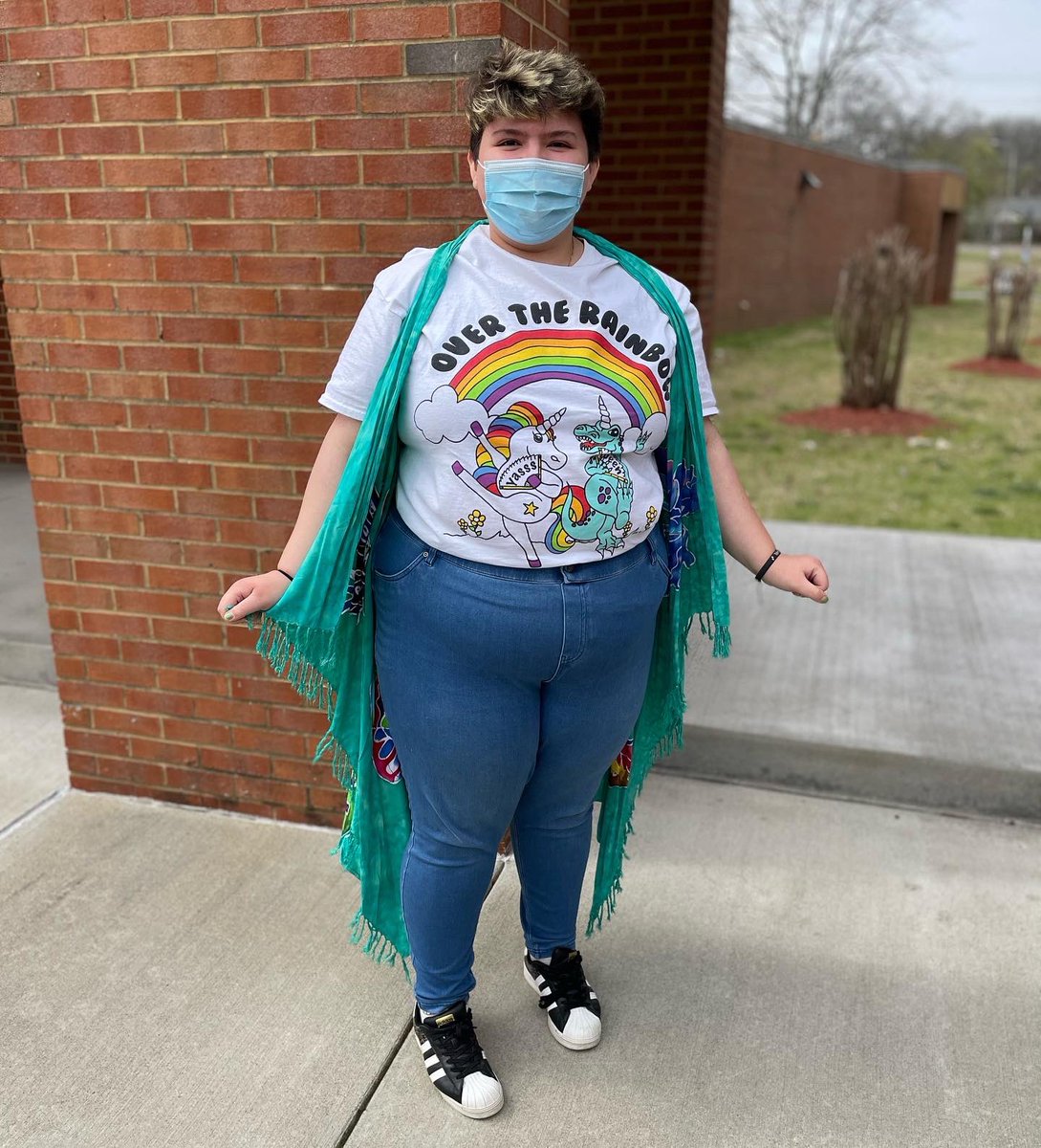 ECHS_MNPS's tweet photo. Day #2 of our BE YOURSELF CLUBโS SPIRIT WEEK = RAINBOW DAY ๐ ! Tomorrow (Wednesday 3/22) is PJ DAY (be comfortable in your own skin!)! #ECHSLevelUp #HSDualEnrollment #MNPSForAll
๐ธ: Joslee, Rachel, and Sarai (Grade 9) @GLSEN https://t.co/b3ImEKutVC
