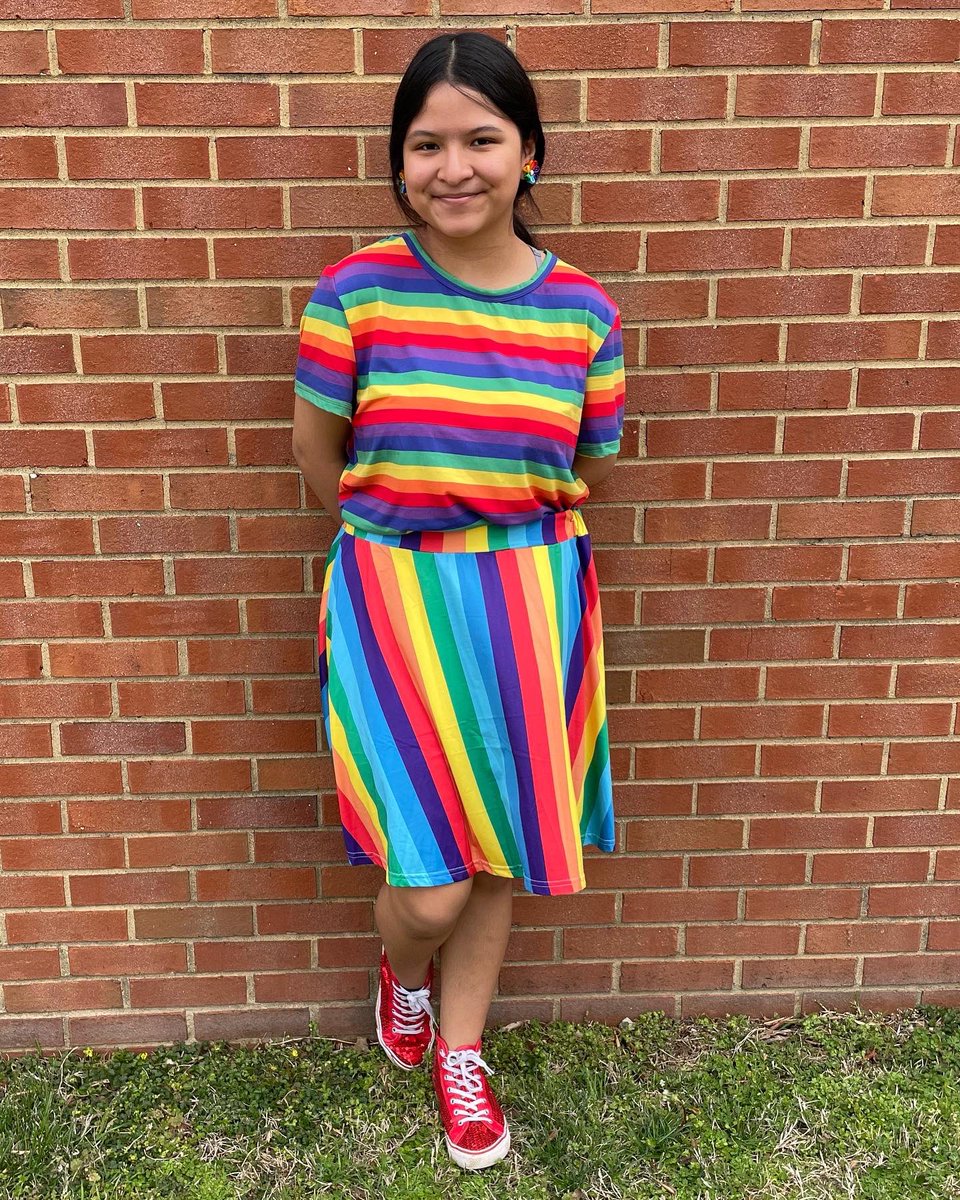 ECHS_MNPS's tweet photo. Day #2 of our BE YOURSELF CLUBโS SPIRIT WEEK = RAINBOW DAY ๐ ! Tomorrow (Wednesday 3/22) is PJ DAY (be comfortable in your own skin!)! #ECHSLevelUp #HSDualEnrollment #MNPSForAll
๐ธ: Joslee, Rachel, and Sarai (Grade 9) @GLSEN https://t.co/b3ImEKutVC