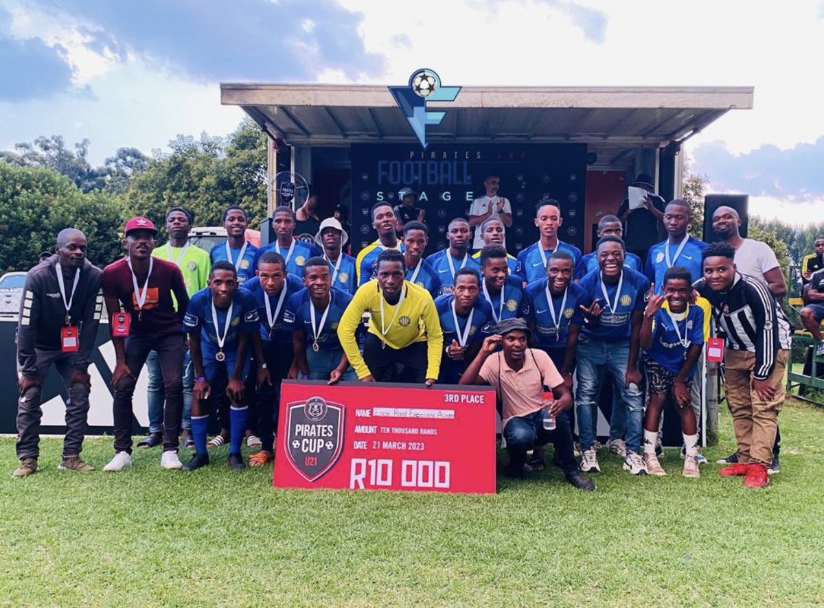 Development Football in SA, especially for township academies, is something that I’ll always be at the forefront of &amp; advocate for as someone from eVutha. 

Huge congratulations to <a href="/eresa_football/">ERESA_Football</a> on your placement at the Pirates Cup today. 

Daveyton is very proud of you. 👏🏽❤️