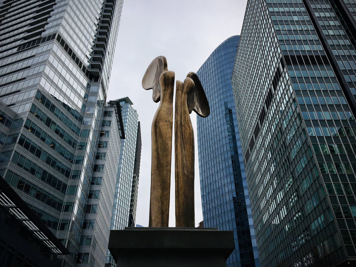 Nike, Greek goddess of victory 

#ExploreVancouver #statue #Vancouver #PublicArt