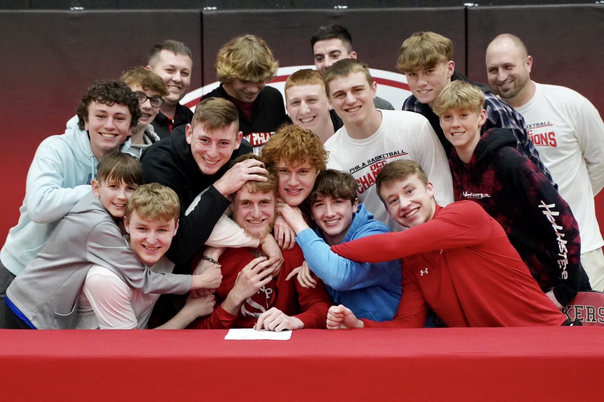 NP Quaker Hoops tweet media