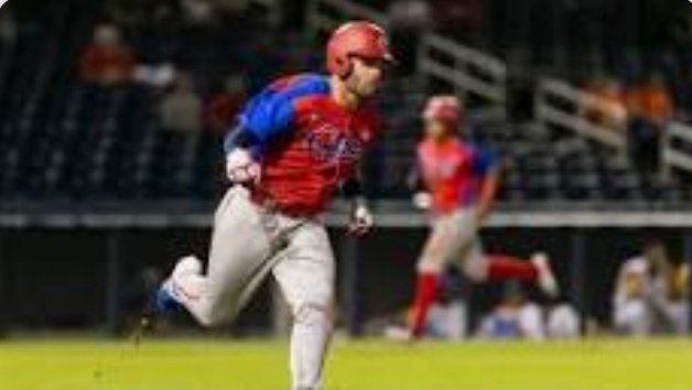 martinelgue's tweet photo. Tan bien están, que se fugan !

#Cuba regresó a La Habana con un hombre de menos.
Iván Prieto González, quien era el receptor de bullpen de la selección que participó en el Clásico Mundial de Béisbol, se quedó en Miami después del choque del domingo contra Estados Unidos https://t.co/W7xGnW0KA0