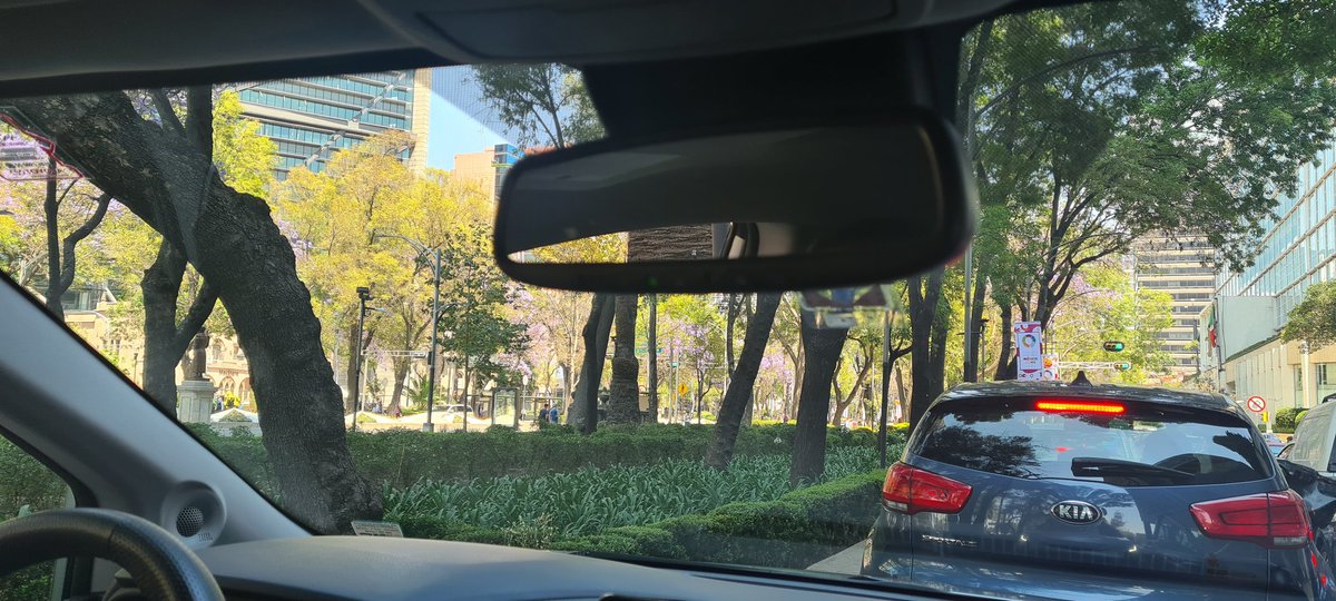 Reforma cerrado, mil trafico, que ganas de molestar !