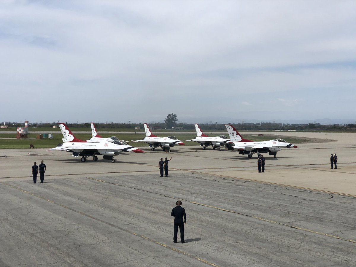 Dan_Alpern's tweet photo. Honored to announce the Point Mugu Air Show featuring @BlueAngels and @AFThunderbirds! #mugu #airshow #airshow2023 #airshowstuff #icas #swcas #CAF #CAF https://t.co/EHHesTXY2d