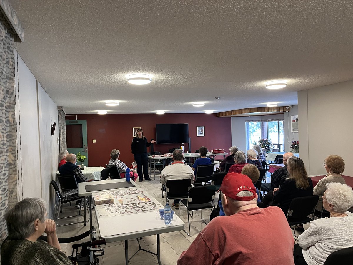 WoodstockFireDe's tweet photo. Prevention staff has begun their 2023 Fire Safety Information Sessions for high rise buildings! #wfd #alarmssavelives #lookwhileyoucook https://t.co/sV26OsnGiV