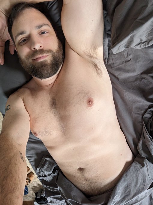 Waking up https://t.co/P1K09WmC5K