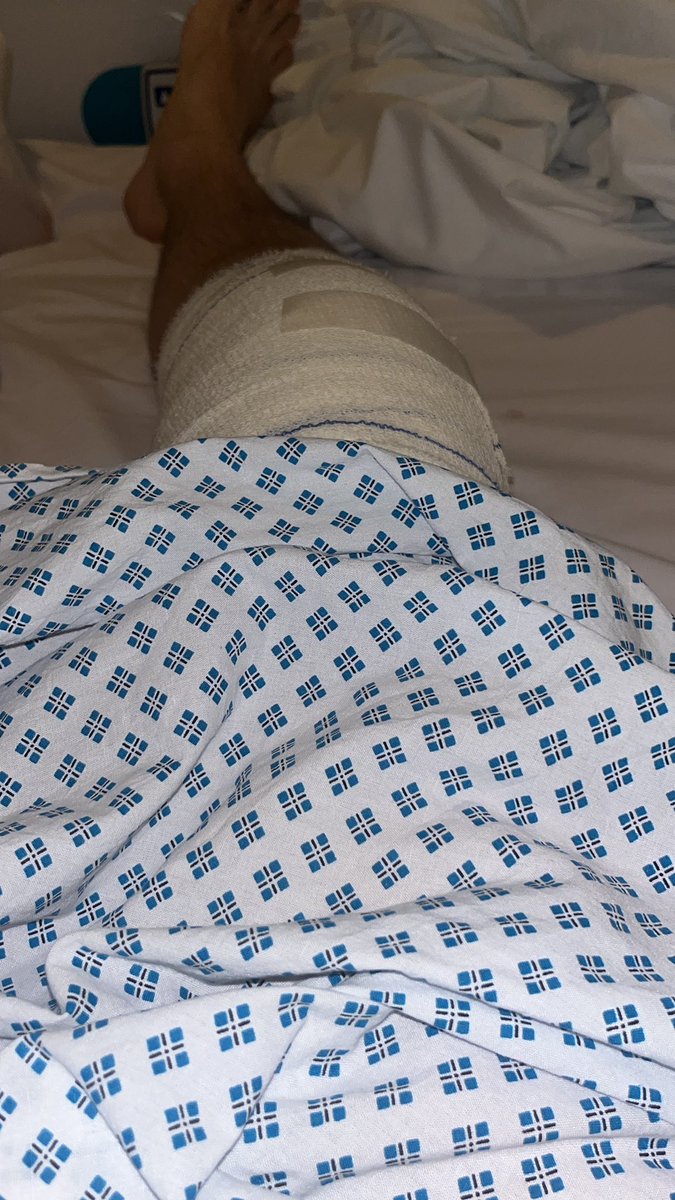 ConnnorSmith_'s tweet photo. Two years later and I’ve finally had my ACL and Meniscus repaired. On the up 🤞🏼⚽️ https://t.co/v3sr4KZ1Aq