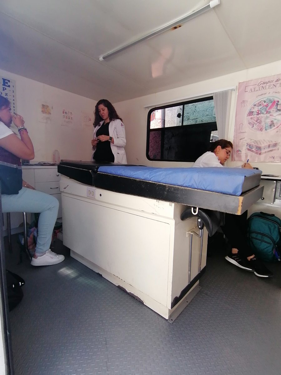 Agustinjbl's tweet photo. BarrioAdentro en Col. Santana poniente. 
Alcaldía Tlahuac
Otorga Servicios de Salud, en consultorios móviles Médico y Dental, Módulo de Detecciones. 
Te Esperamos
 #BienestarEnLaCiudad https://t.co/wOlWtJjrIi