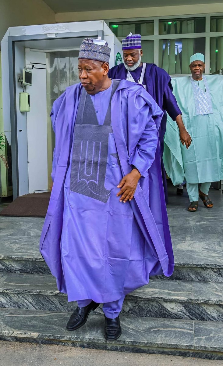 TinubuMediaS's tweet photo. Baba Ganduje, regardless of Kano’s outcome; your contribution toward actualizing the #BATKSM mandate is unparalleled.

Godspeed @GovUmarGanduje https://t.co/qqPGHcc0nF