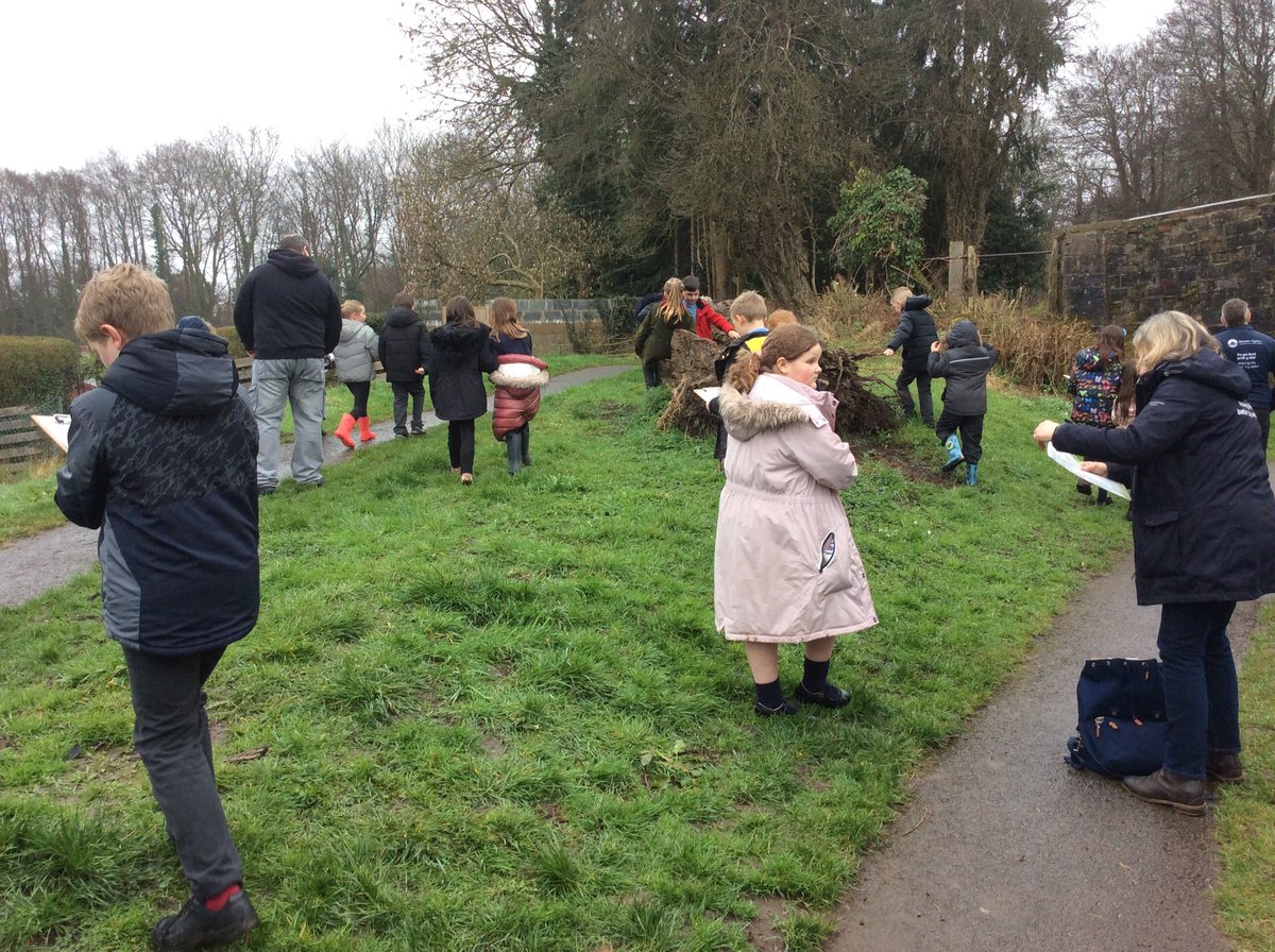 Griff_Y1's tweet photo. The Eco club are involved in the canal adoption project at bridge 47. We are making plans for the regeneration of a piece if ground. It’s a great opportunity for us to improve our local area for all to use. @Griff_Mrstaylor @Griff_DEPUTY @Griff_Ecoclub #canalandrivertrustcymru https://t.co/NcvbTi3umG