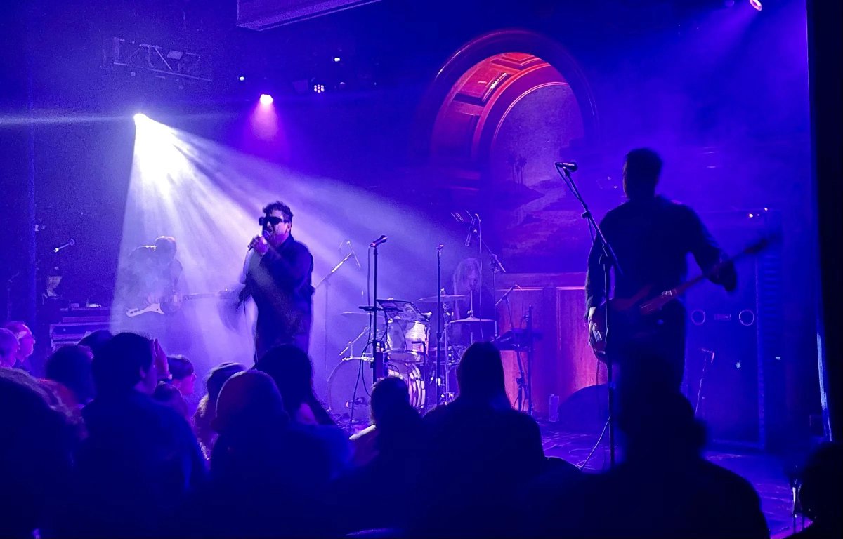 cft3's tweet photo. @warmduscherr Show was absolute fire! Tried posting a few pics to Reddit when I got home and they were deleted for your "non-significant performance". Fuck r/indiehead rules. Hope the rest of North America goes from strength to strength for @warmduscher!

https://t.co/iq9Vd3BRj1 https://t.co/k7w32uuTve