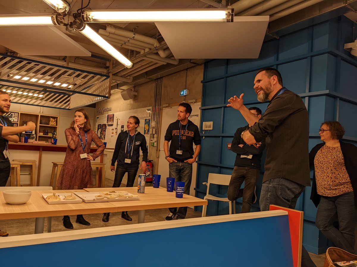 Ce soir, dans nos implantations de Nantes et de Niort l'heure est aux nouveaux embauchés ! 

Et au programme de cette soirée des nouveaux : jeux de sociétés ! ♟️

Que tu soit plus "Top Ten" ou "Les aventuriers du rail" chacun y trouve son compte ! 😊