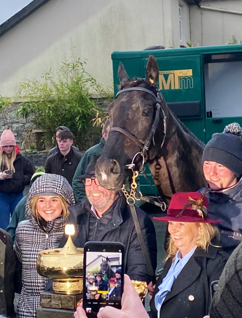 Taking it all in his stride 🥰🤎💛🏆

#galopindeschamps #cheltenham2023