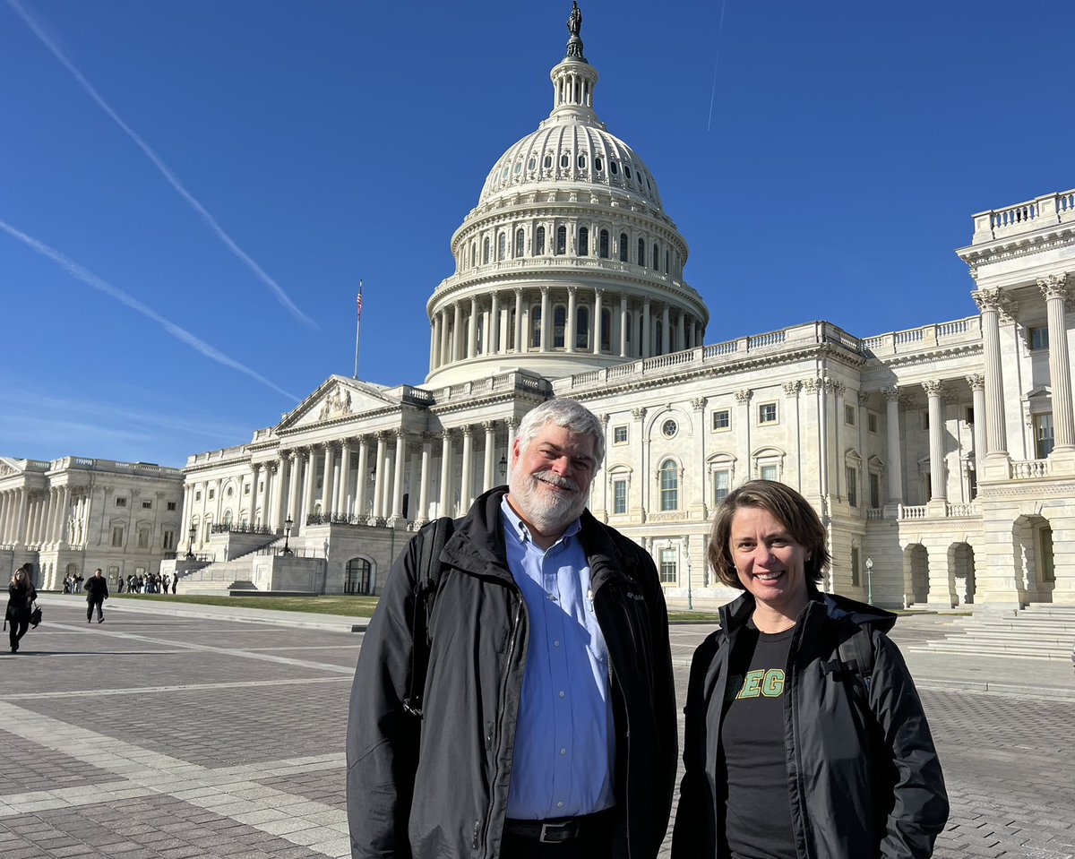 UOAdvocates's tweet image. Ducky Day in DC for #humanities faculty attending #HAD23 especially @UOAdvocates favorites, @uoregon Profs Scott Pratt (@uocas) and @uoregondesign - @uopppm Prof @elereda #HumanitiesForAll