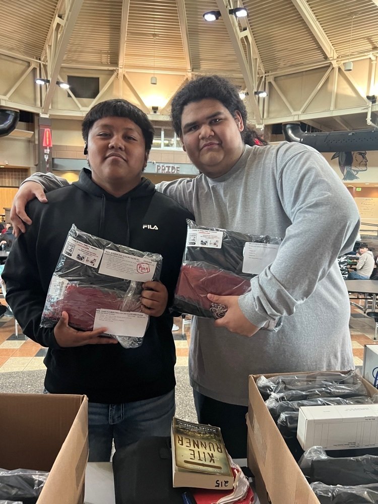 wahlukesd_73's tweet photo. Cap and Gowns have arrived!!! How are we already here? #almosttheend #Warriorpride #future https://t.co/wpGUEjvCIf