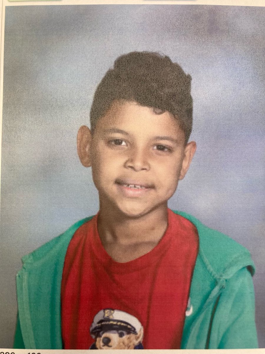 HerrimanPolice's tweet photo. ⚠️ Missing Person Alert ⚠️

Marvin, age 10, was last seen at Ridgeview Elementary School when he was dropped off this morning.

He was last seen wearing a blue sweater, green coat, black pants, black shoes, and a red backpack.

Call dispatch at 801-840-4000 if you have any info. https://t.co/6bt2XT3HgP