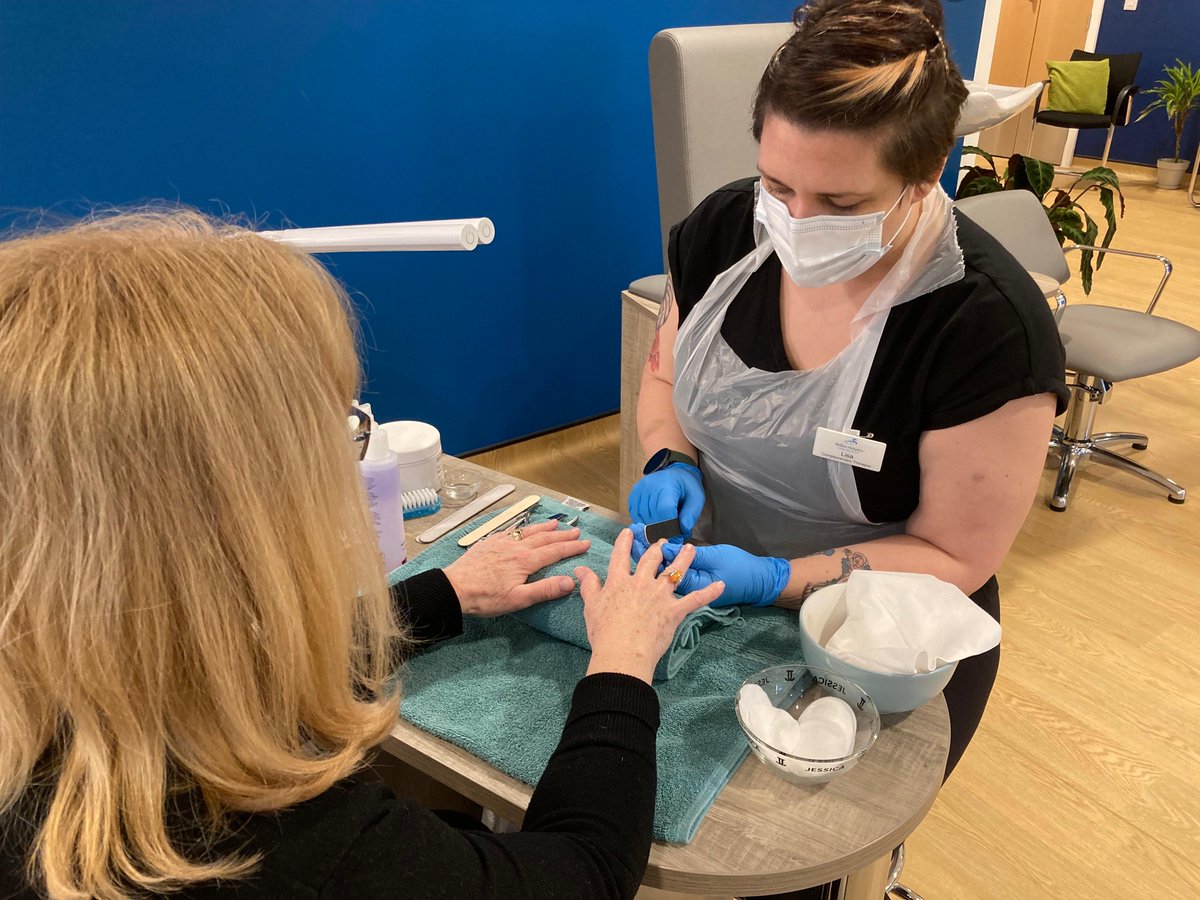 willenhospice's tweet photo. We designed our new Wellbeing Centre to allow us space to grow our services.

Amazing Complementary Therapy and Beauty Therapist volunteers, like Lisa and Monika who lend us their skills and their compassion, allow us to realise this dream. 

#complementarytherapyweek #ctweek https://t.co/2nGIVDo8mr