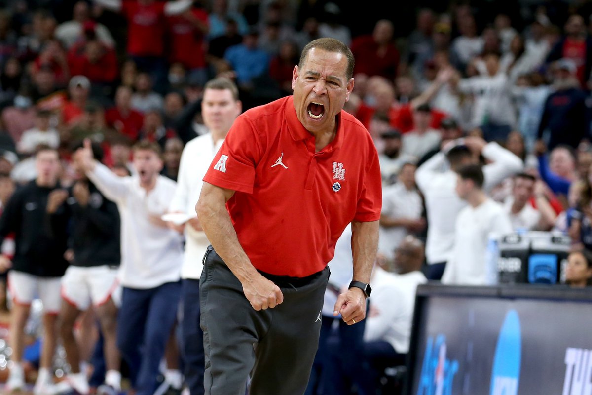 CBKReport's tweet photo. Who should win Coach of the year ? https://t.co/KMpuihL8oQ