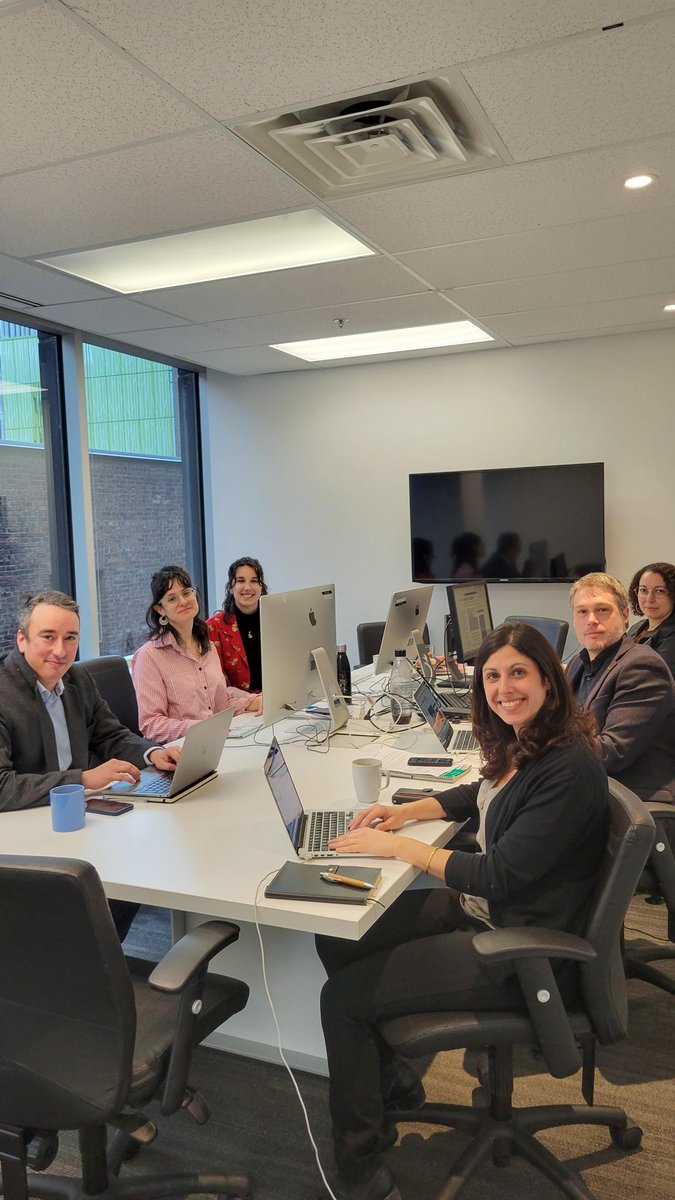 marinethomas's tweet image. Toute l&apos;équipe @la_lesaffaires est prête pour la couverture en direct du #budgetqc2023