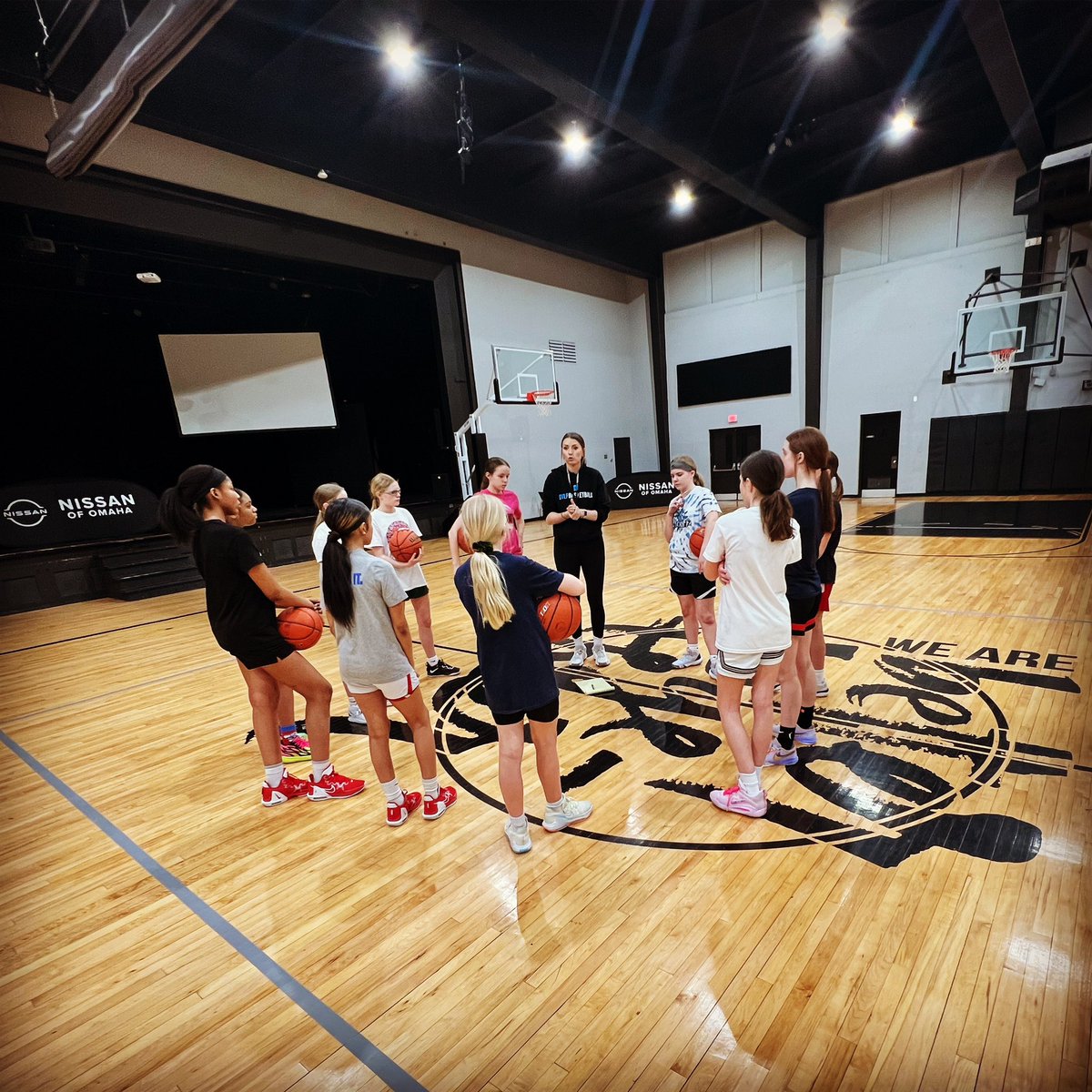 DVLP_APP's tweet photo. It’s becoming more and more difficult to reach the next level without being able to shoot the ball at a high percentage😬
🚫shortcuts to becoming great‼️
The only way is by repetition and coaching, which our Shooting Club program provides👀
#DVLP #DVLPBasketball #MarchMadness https://t.co/Grr5nWVHYq