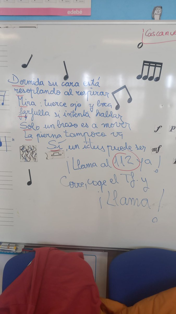 Segunda jornada de emergencias: 
Hoy nos hemos centrado en prácticas de RCP ,posición de seguridad,cómo actuar ante atragantamientos e ictus RCP desde mi cole . Agradecemos el altruismo con nuestro cole de Marta Nonide,médica del SAMU, y de Rodrigo López Sieres. #cpsancucao