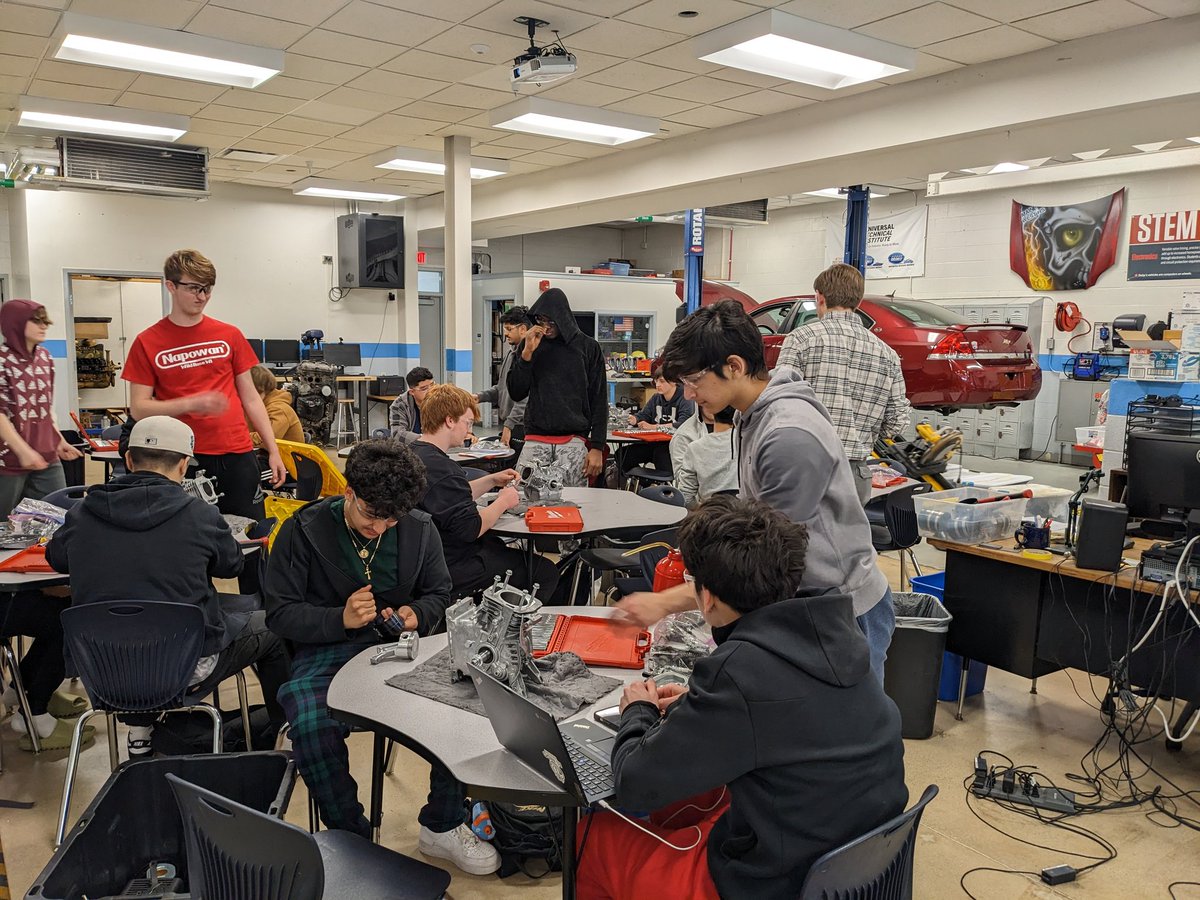 Mr. Feeney rocking small engines with #207Gearheads even with the internet down.