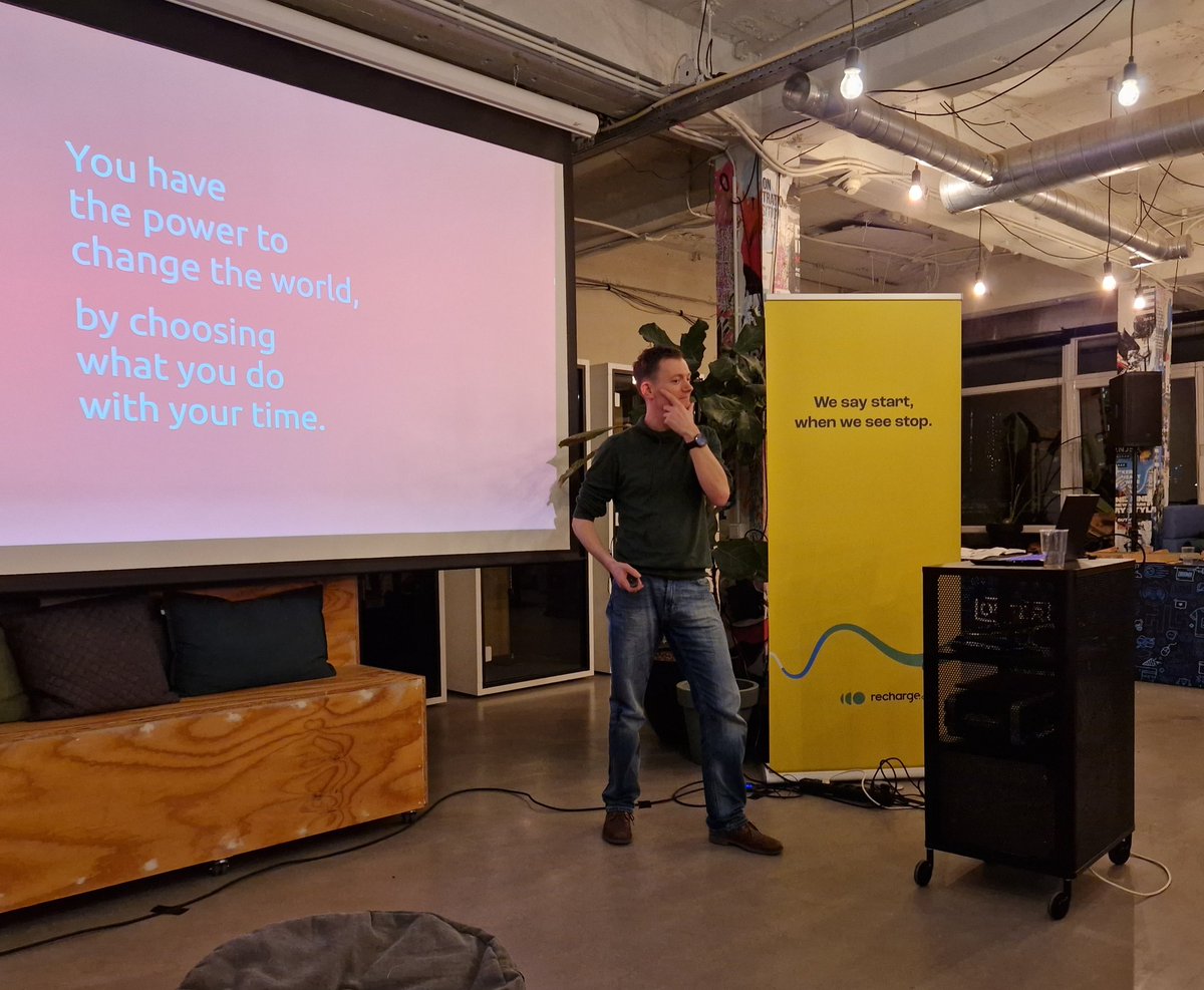 Floor - oh I'm gone tweet media