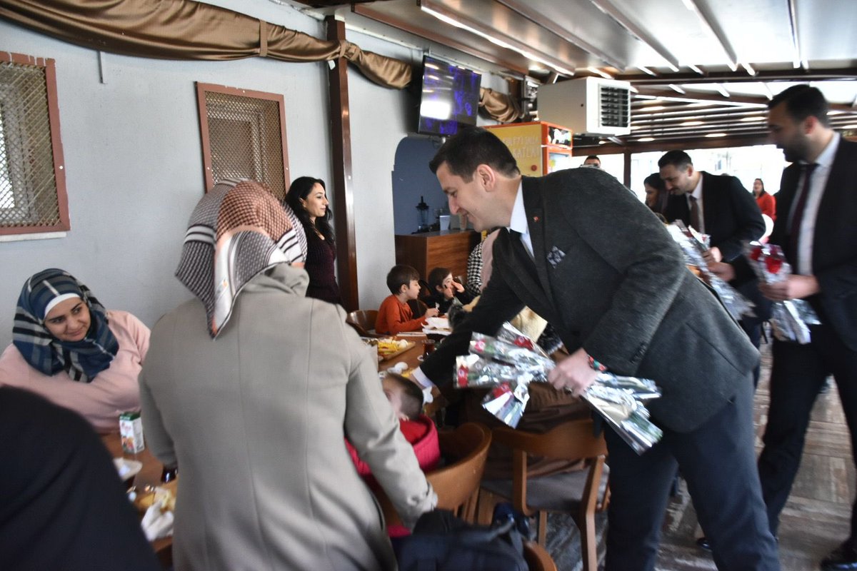AK Parti Düzce İl Başkanımız Hasan Şengüloğlu ve Teşkilat Mensuplarımız ile birlikte 21 Mart Dünya Down Sendromu Farkındalık Günü dolayısıyla Kusursuz Kafe’de özel kardeşlerimizi ziyaret ettik.

#downsendrom