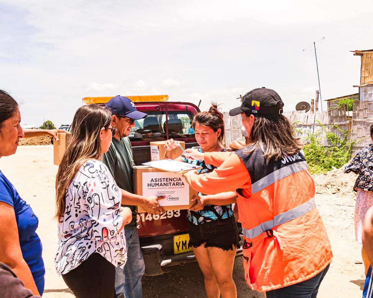 Daniel Cisneros (@daniel61sneros) on Twitter photo Junto a <a href="/Riesgos_Ec/">Riesgos Ecuador</a> y <a href="/gobersantaelena/">Gobernación Santa Elena</a>, se realizó la entrega de Kits de Alimentos y Respuesta Humanitaria a diversas familias de la parroquia #JoséLuisTamayo, quienes se vieron afectadas por las inundaciones ocurridas en esta época invernal.
#AlcaldíaDeSalinas
#DanielCisneros Junto a <a href="/Riesgos_Ec/">Riesgos Ecuador</a> y <a href="/gobersantaelena/">Gobernación Santa Elena</a>, se realizó la entrega de Kits de Alimentos y Respuesta Humanitaria a diversas familias de la parroquia #JoséLuisTamayo, quienes se vieron afectadas por las inundaciones ocurridas en esta época invernal.
#AlcaldíaDeSalinas
#DanielCisneros