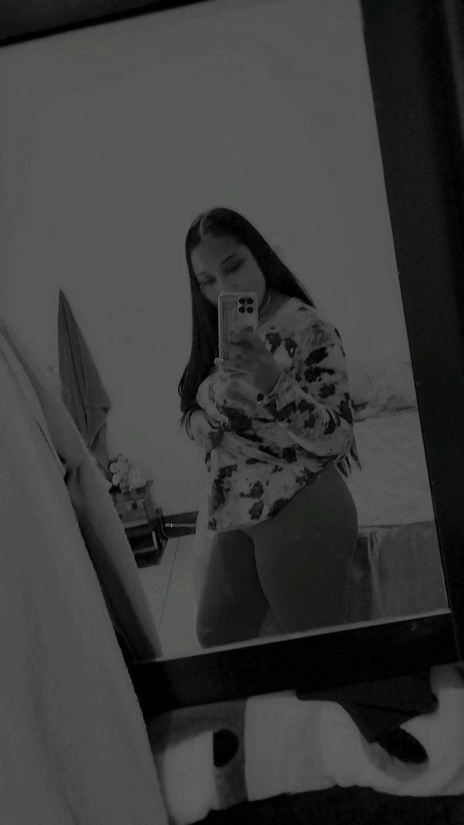 cortez29284's tweet photo. Juntando fragmentos de mi 😔🪷 https://t.co/S2X45SgnQo