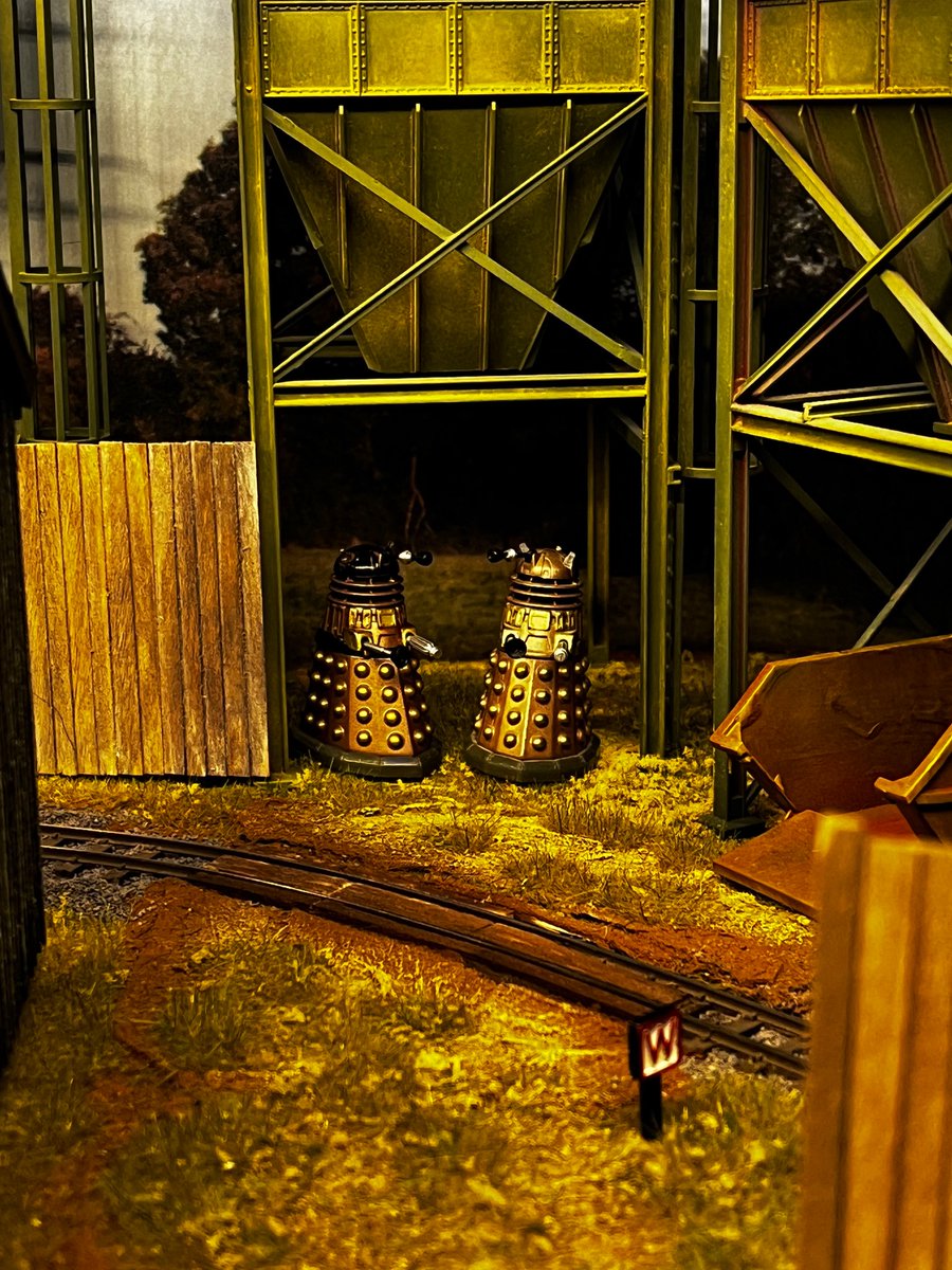 NickPLittlewood's tweet photo. Dalek detail at the London Festival of Railway Modelling! #LFORM https://t.co/m1XN66ivPd