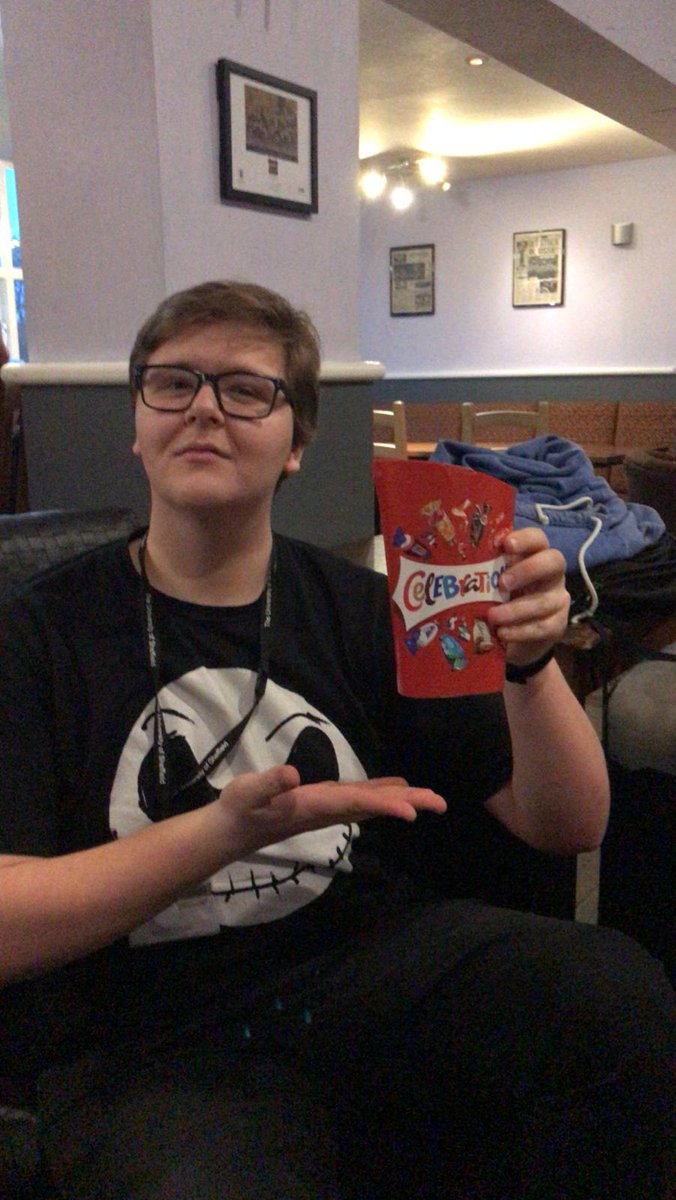 Dan Hayman (@danjhayman) on Twitter photo A successful night for team Fosh and the Jute Fries at the @ShefUni_IICD PGR pub quiz tonight with @delaevanio and members from <a href="/MirreSimons/">Mirre Simons</a> lab! A worthy prize as well! A successful night for team Fosh and the Jute Fries at the @ShefUni_IICD PGR pub quiz tonight with @delaevanio and members from <a href="/MirreSimons/">Mirre Simons</a> lab! A worthy prize as well!