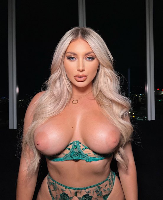 I think green is my color https://t.co/UiRUAzVQBR