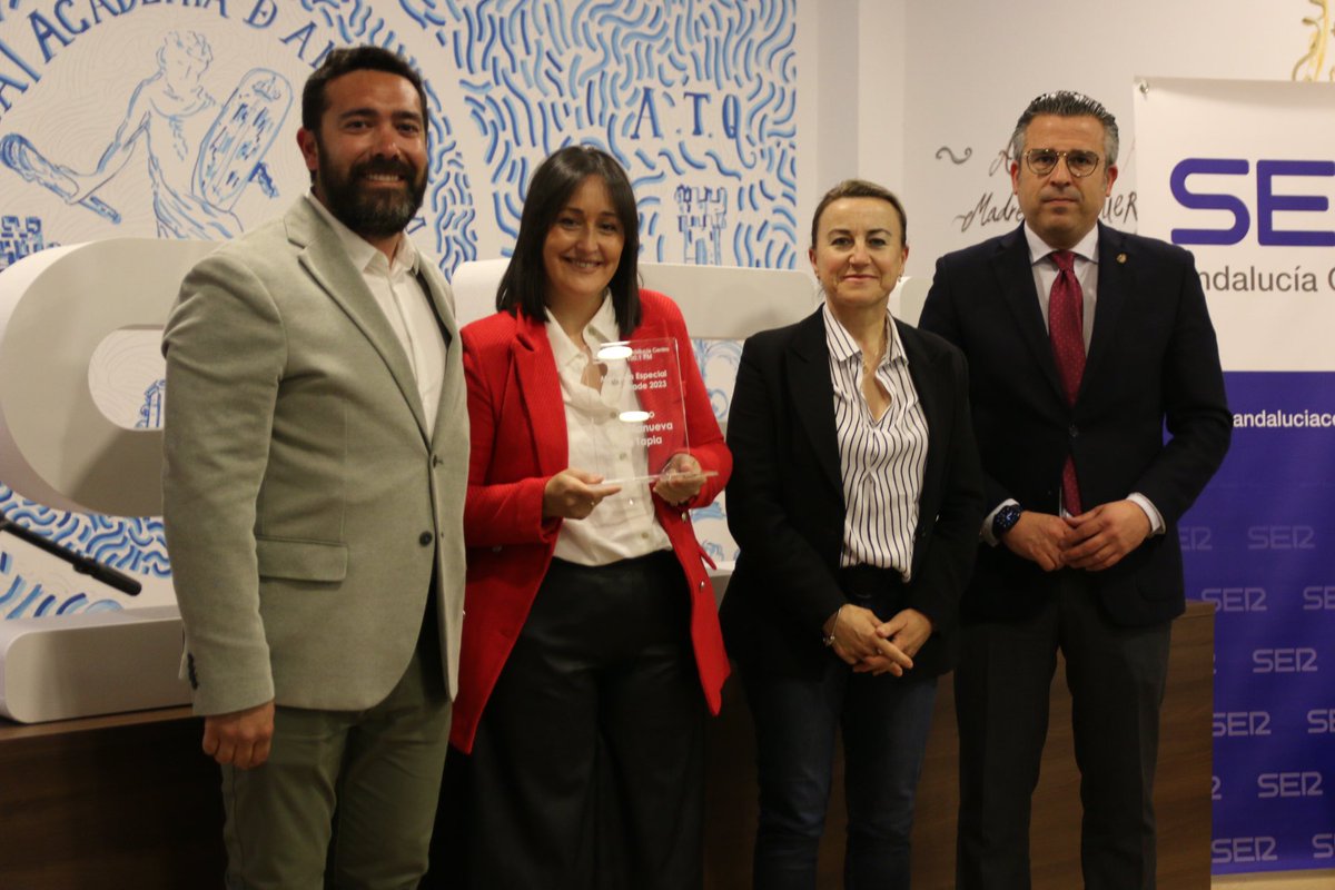 🔴 #PremioSERCofrade | Mención especial a 'El Paso de Villanueva de Tapia' por el XX aniversario de su recuperación


👥 Entrega el premio <a href="/juanalvarezatq/">Juan Álvarez Cabello</a>