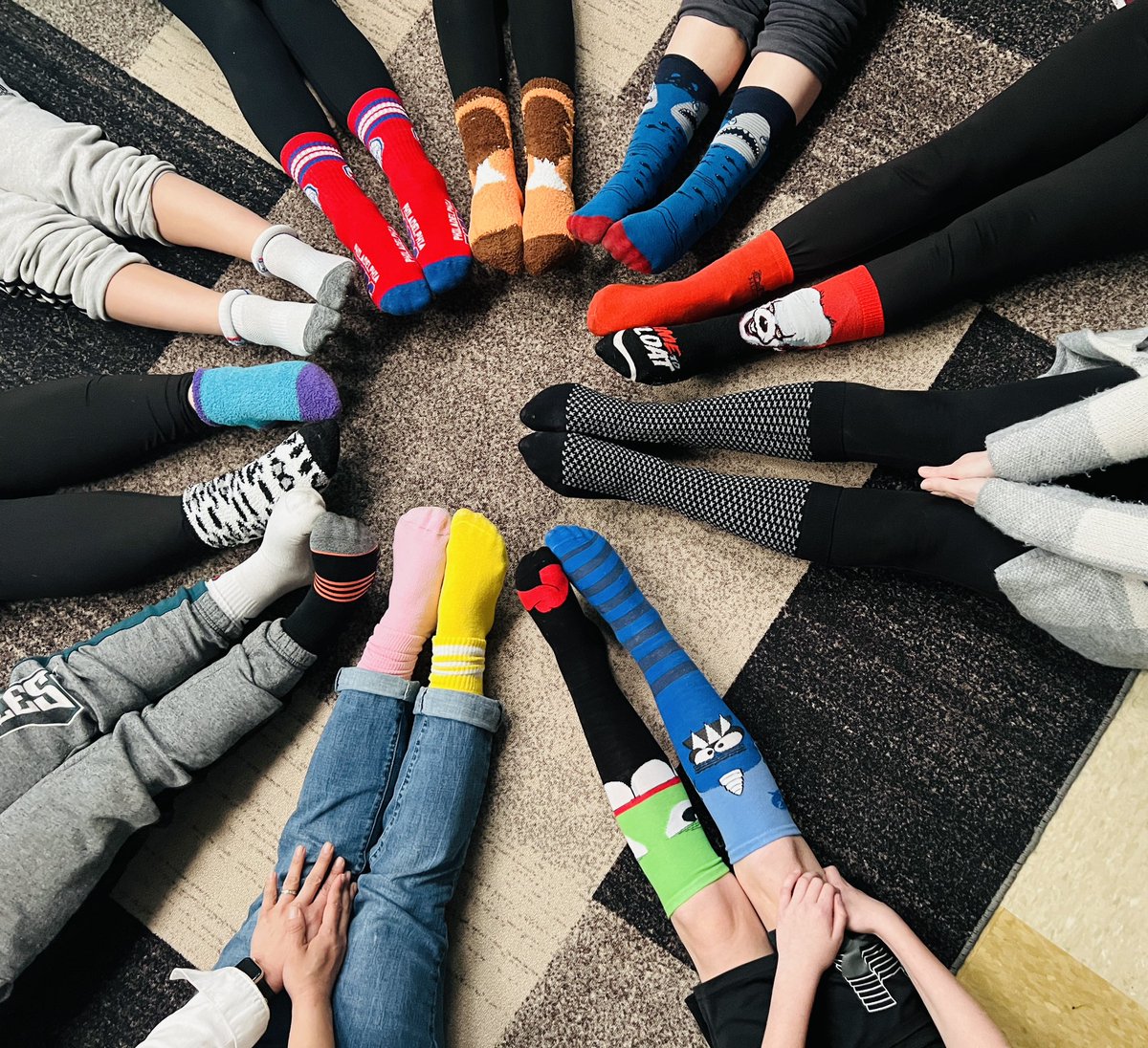 cvbailey's tweet photo. F7 Rockin’ our socks for #WorldDownsSyndromeDay 🧦💙💛💜🧡💚@HollandElem @MelanieKiker https://t.co/FNOhVAUXzA