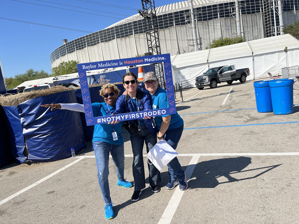bcmhouston's tweet photo. On Wednesday, March 15, a group of Baylor College of Medicine employees participated in Rodeo Houston's Rodeo Acts of Kindness Day. See more photos on our Facebook page: https://t.co/UeqmgpvfJh #BCMInTheCommunity https://t.co/tQCtqDGRvp