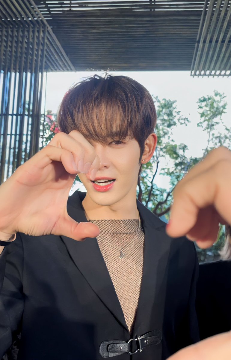 winblooming's tweet photo. 💙🧡𝐦𝐞𝐦𝐨𝐫𝐢𝐞𝐬 𝐰𝐢𝐭𝐡 𝐦𝐲 𝐥𝐨𝐯𝐞𝐝 𝐨𝐧𝐞🖤🤍 https://t.co/YK3sEm8RQ3