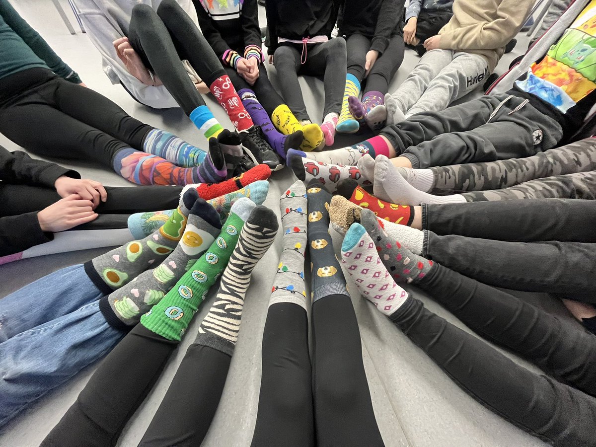 EB_School_EPSB's tweet photo. LOTS of loud, mismatched, and colourful socks around Earl Buxton today in support of World Down Syndrome Day!
Why socks? To get the conversation going! Educating one another is how we learn and grow. #lotsofsocks #ebcommunity https://t.co/3Swtz4gJrt