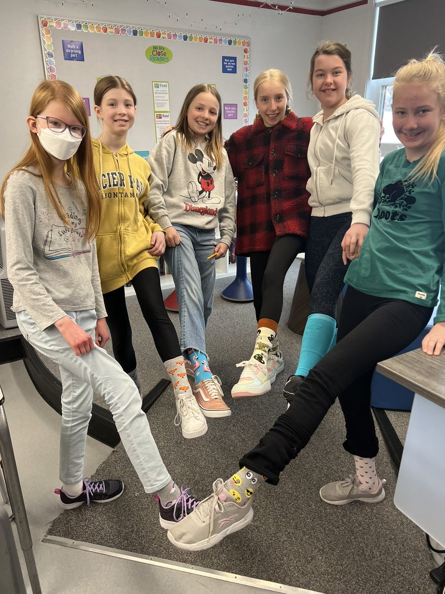 EB_School_EPSB's tweet photo. LOTS of loud, mismatched, and colourful socks around Earl Buxton today in support of World Down Syndrome Day!
Why socks? To get the conversation going! Educating one another is how we learn and grow. #lotsofsocks #ebcommunity https://t.co/3Swtz4gJrt