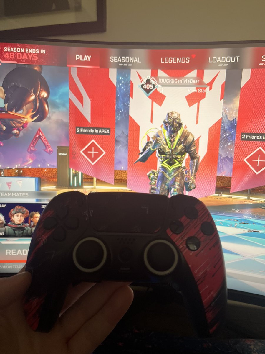ReconVantage's tweet photo. Beyond excited today, my new @BacKoFFmyJanKzz @ScufGaming controller just arrived. With over 1500 hours on console and nearly 1000 on PC, I’ve never used a third party controller before. Obviously the sweet design plus the paddles will get me more 20’s and 4K’s right?….Right? https://t.co/EIWsbIAWfH