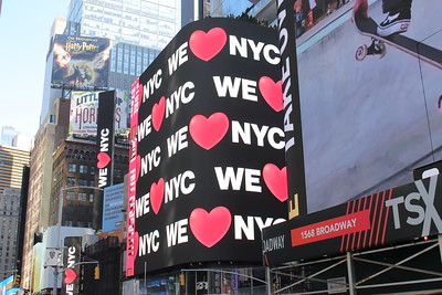 nycneon's tweet photo. .@NYCNeON Photographers were proud to join @NYCMayor &amp; @Partnership4NYC in Times Sq to celebrate NYers making a difference &amp; photograph the launch of the We❤️NYC campaign! #WeLoveNYC https://t.co/YDcAx95ezT