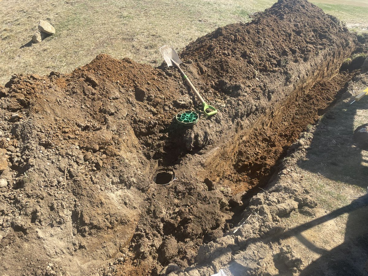 phusby's tweet photo. Another few projects..why not? #resolute #filltheplate #dirt https://t.co/Sem47vDTIH