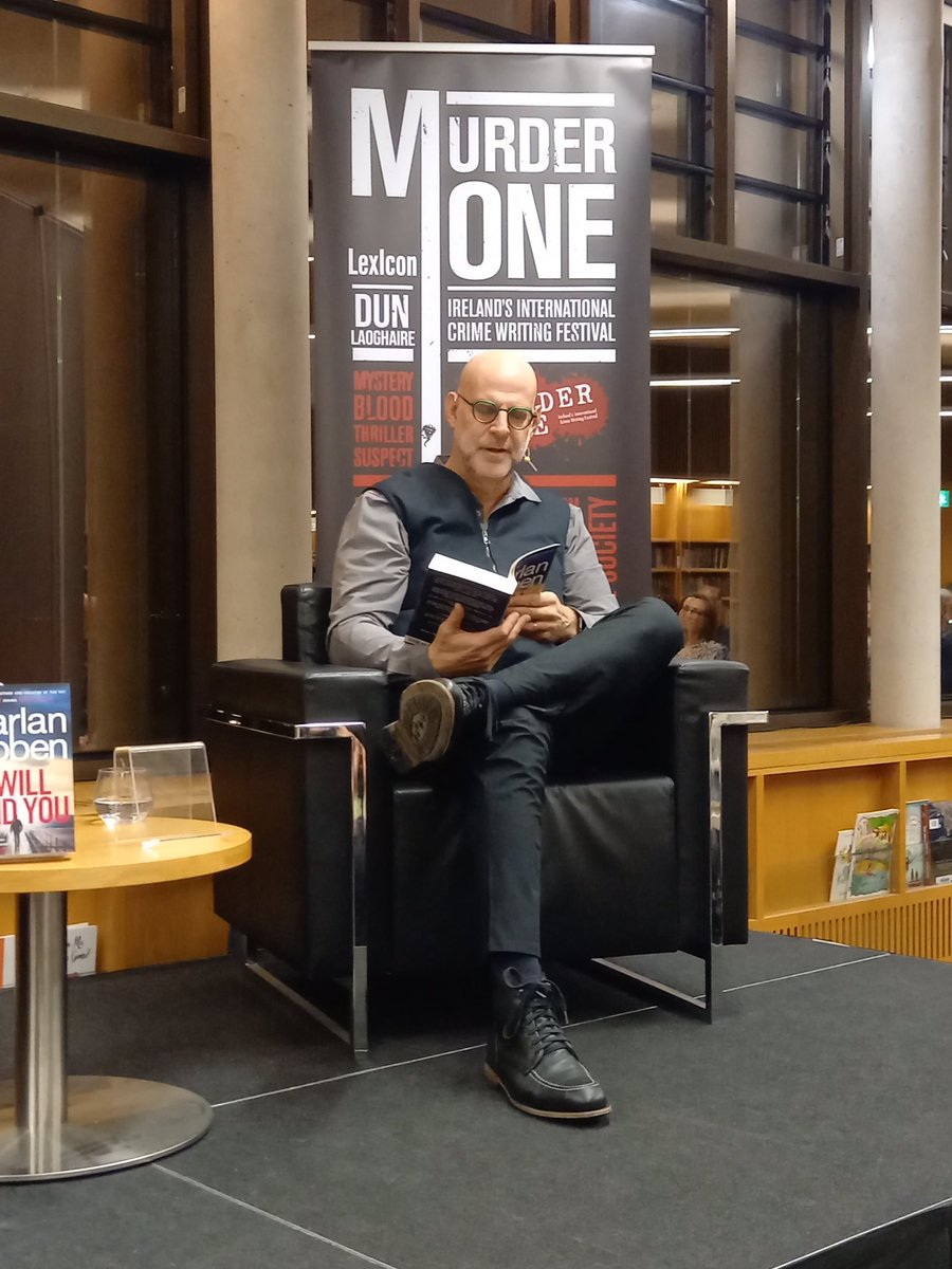 MurderOneFest's tweet photo. @HarlanCoben teasing us with the premise of his latest book by reading the opening lines...no spoiler alerts here though!
#Murderone23 #IWillFindYou https://t.co/Lh84tIYfWm