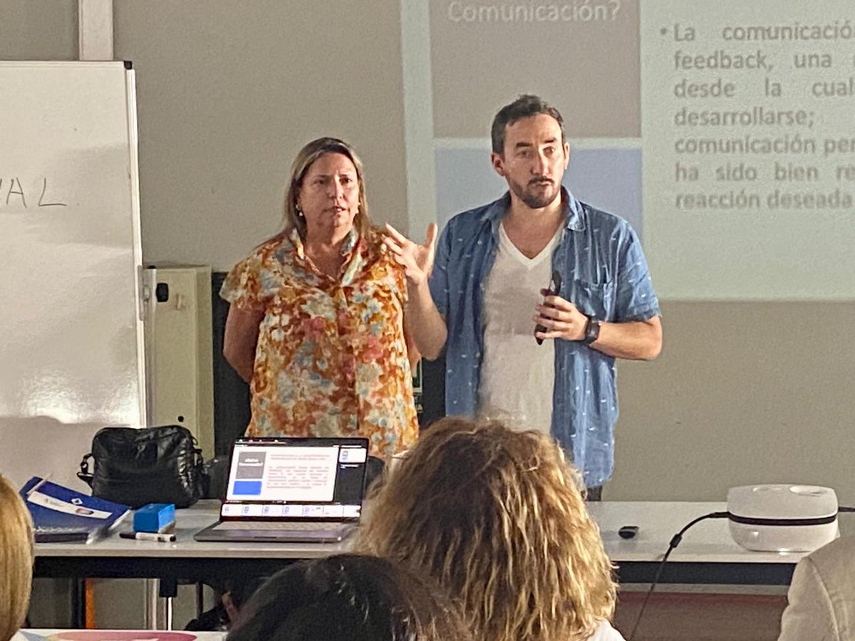 Hoy nos #ENCONTRAMOS con nuestros candidatos y candidatas para capacitar y coordinar sus campañas al Consejo Constitucional. 

Vamos todas y todos juntos a escribir la Constitución de los acuerdos.