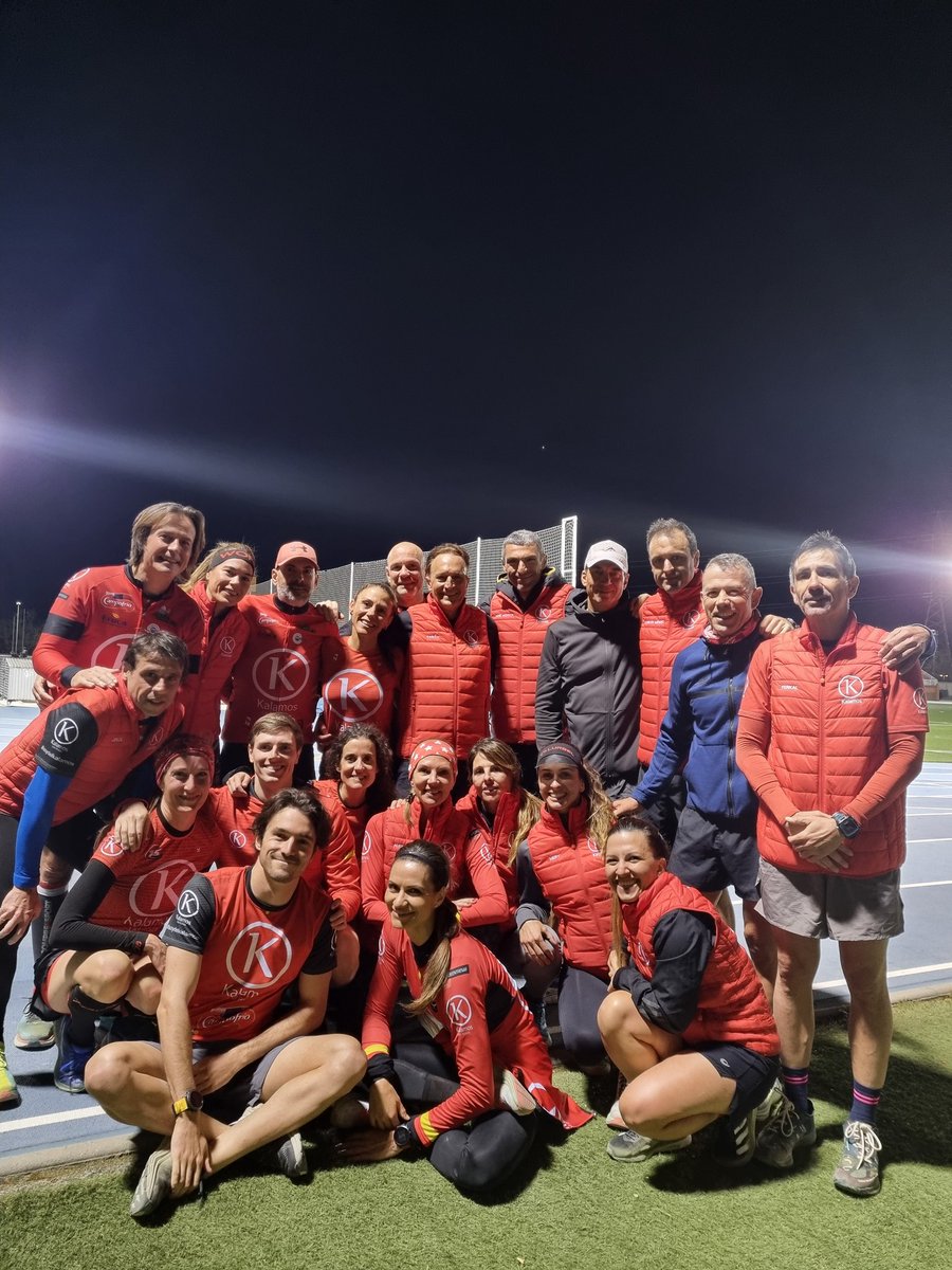 Hoy,lo que llamamos un 7x1000 de tanteo. ¿Qué significa eso del tanteo? Tantear el ritmo al que "morirás" en la próxima sesión. ☠️☠️😂😂 Que sí, que sí, que aunque haya mucha tendencia al entrenamiento descafeinado hay sesiones que hay que apretarse y rozar el límite <a href="/clubKalamos/">Kalamos C. Deportivo</a>