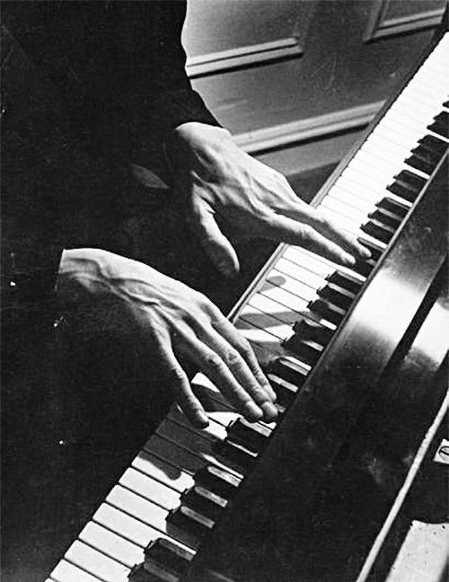 𝕰𝖑𝖊𝖒𝖒𝖎𝖗𝖊 (@elemmiressoul) on Twitter photo 