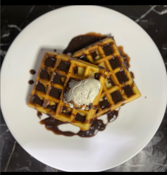 MarielaSolarVa1's tweet photo. #waffles #engordando 🐽🐽 https://t.co/NLifjKu4ks