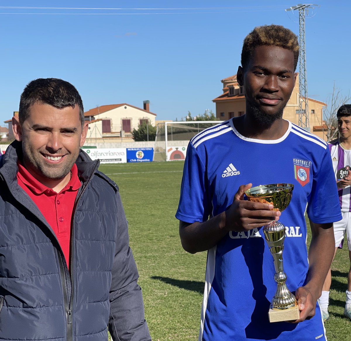 InterDeZamora's tweet photo. Hemos celebrado la II edición del Torneo @dipuzamora “Internacional de Zamora”
Gracias al @RVallAcademy por desplazarse!!
Gracias al @CDMORALESVINOAT  y a su Ayuntamiento por ser unos grandes anfitriones!!
Y muchas gracias a @JesusM_Prada por su gran apoyo al deporte zamorano !!! https://t.co/d7EBG8c6er